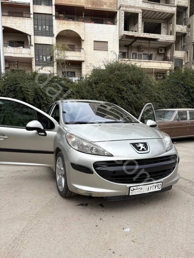 للبيع بيجو 207/2007