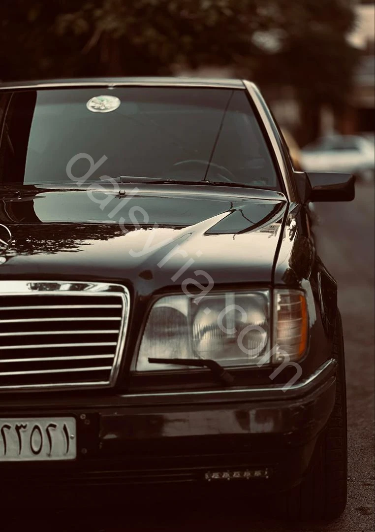 للبيع مرسيدس فرخ1993