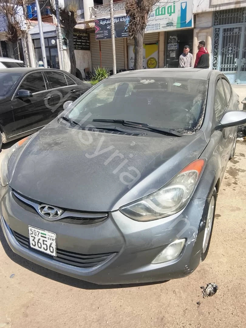 للبيع هونداي النترا 2012