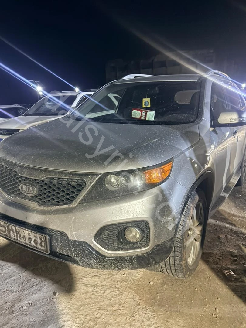 للبيع كيا سورينتو 2010