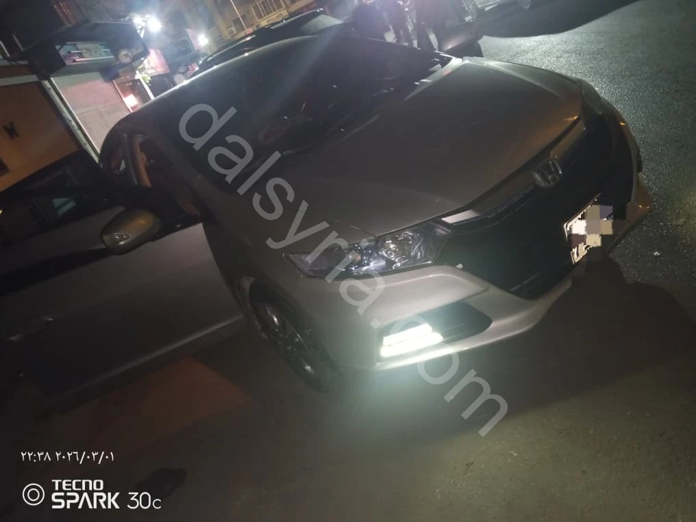 للبيع هوندا اكورد 2013