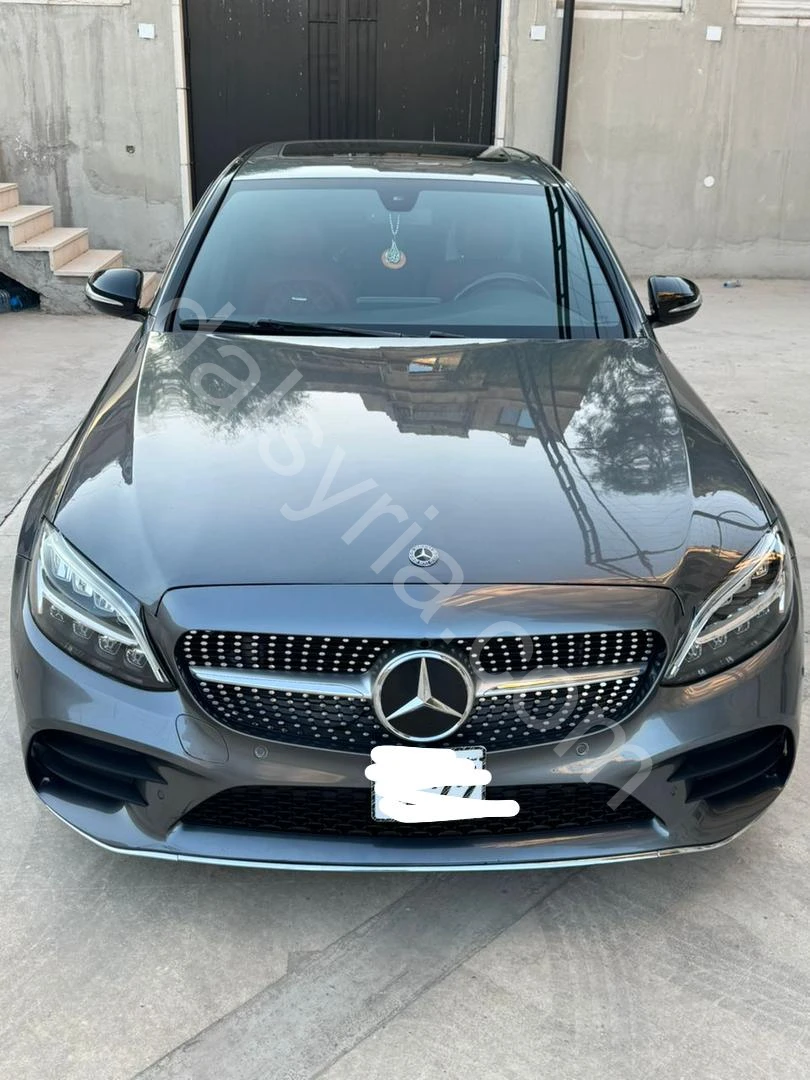 للبيع مرسيدس c300/2019