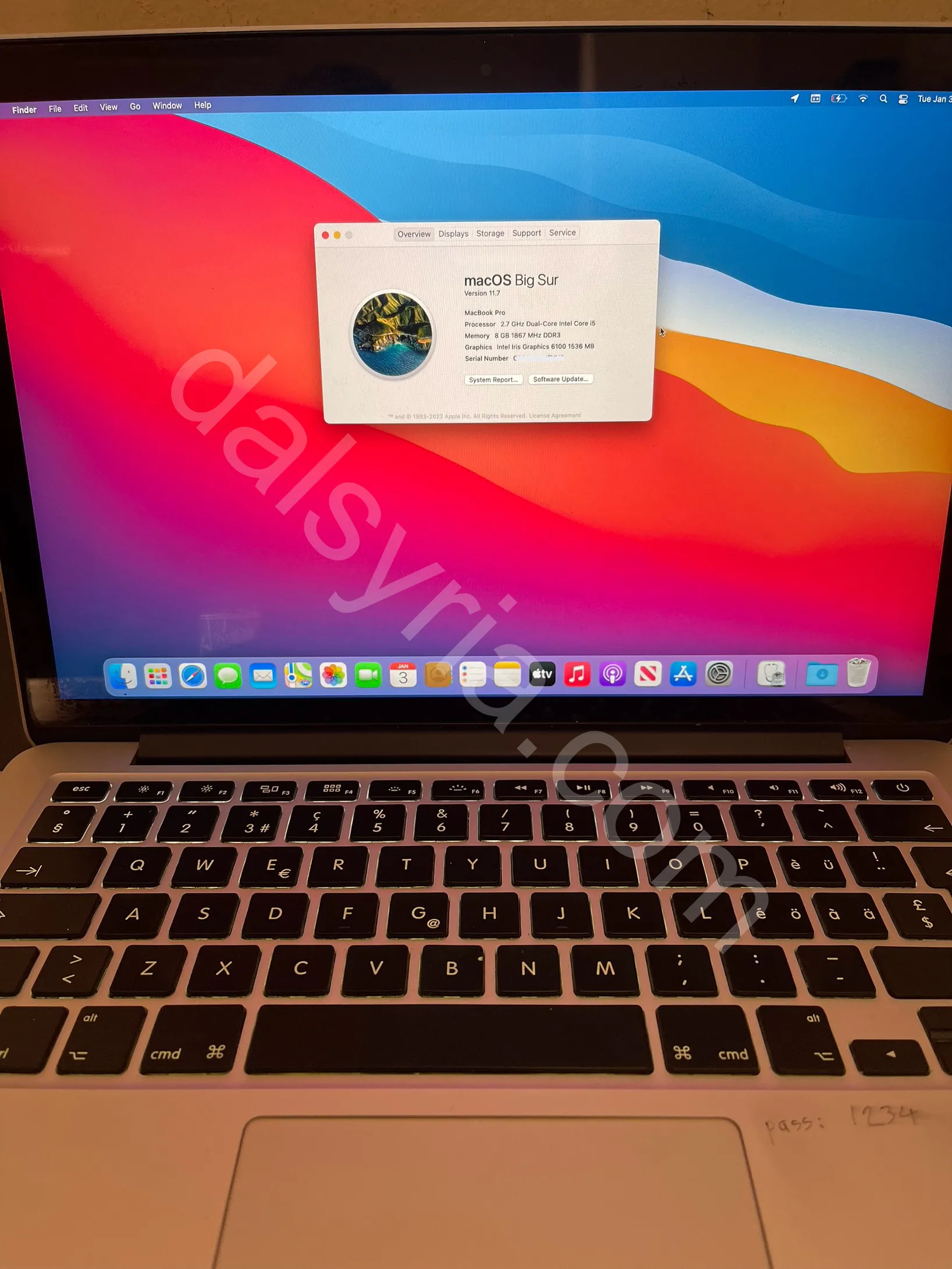 للبيع macbook pro 2015