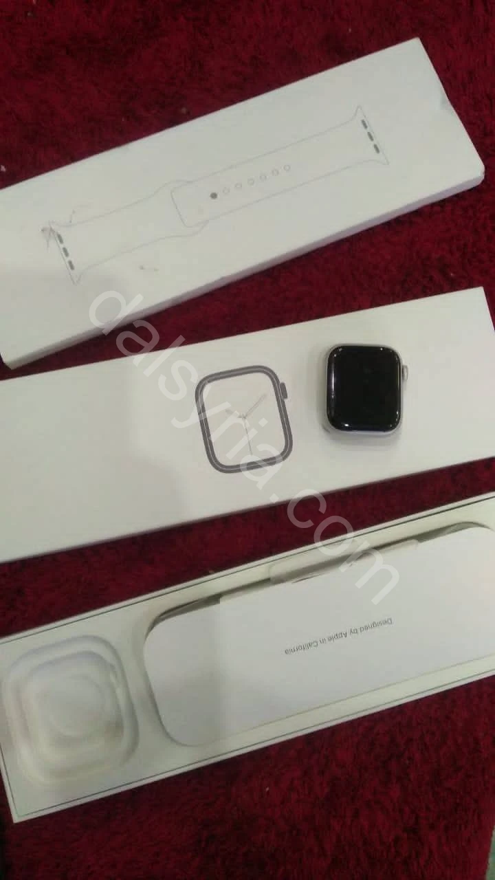 للبيع ساعة سيريس ٩