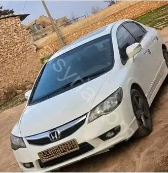 للبيع هوندا سيفيك 2010