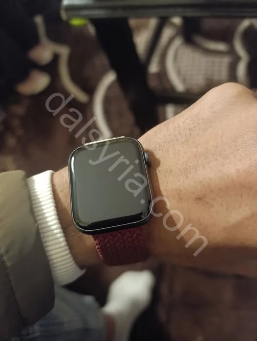 للبيع Apple watch se