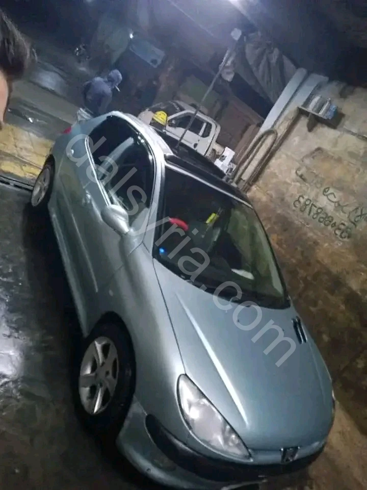 للبيع بيجو 206/2008