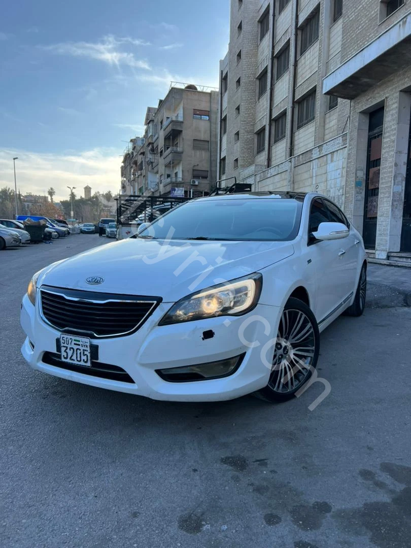 للبيع كيا كادينزا 2012