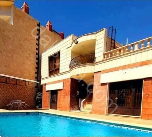 للايجار مزرعة في جديدة عرطوز البلد 