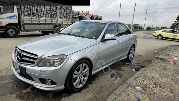 للبيع مرسيدس c220/2011