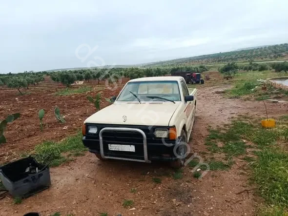 للبيع مازدا B2200/1992