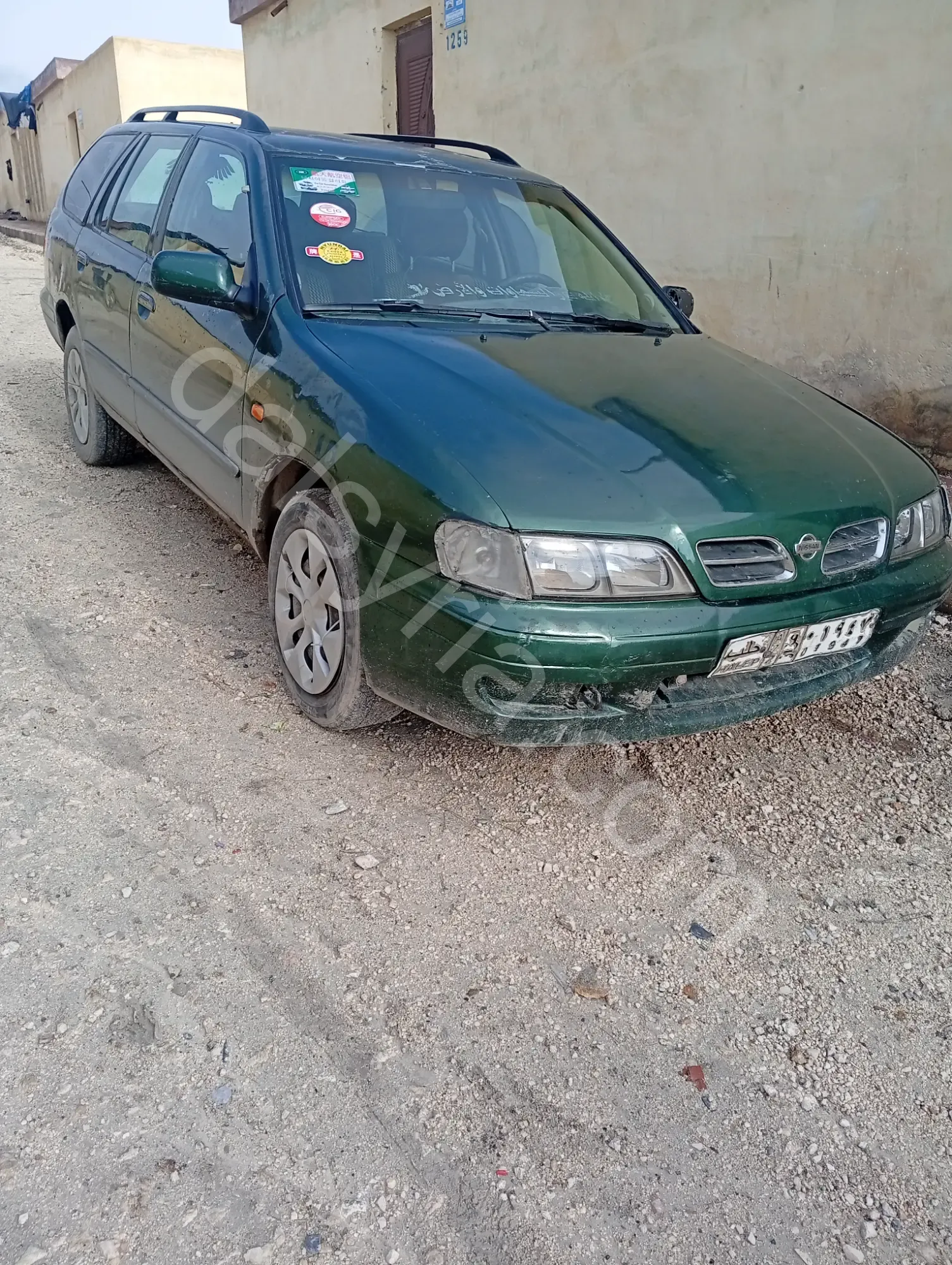 للبيع نيسان افينير