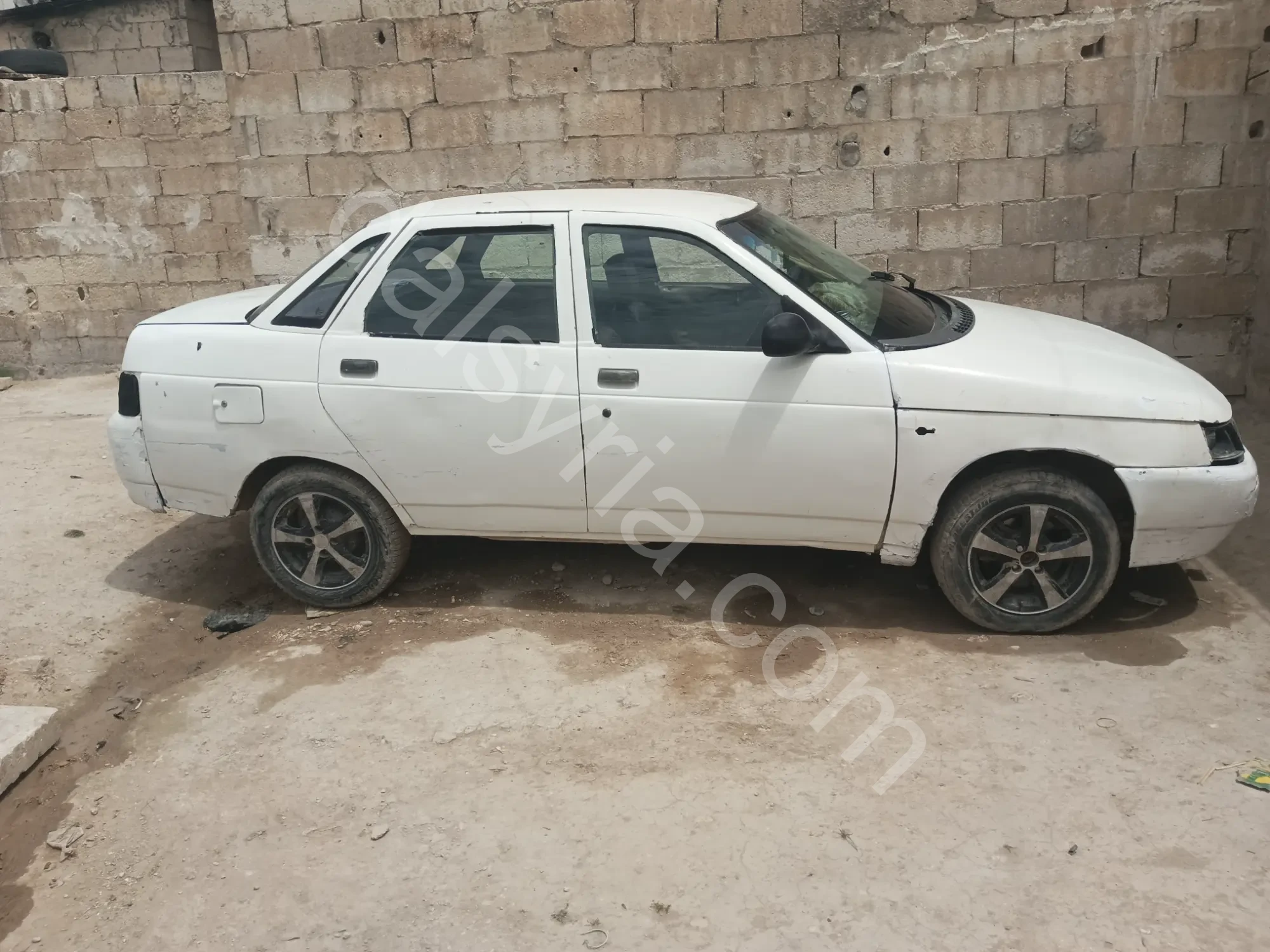 للبيع لادا 110/2001