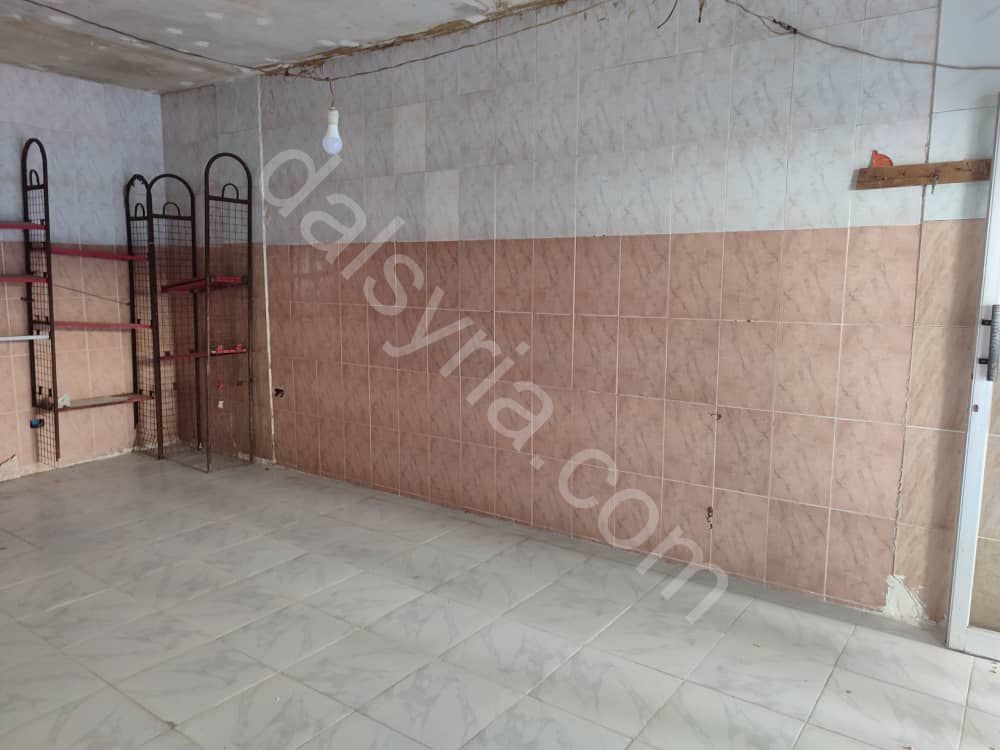 للبيع محلين 70م في ضاحية حرستا