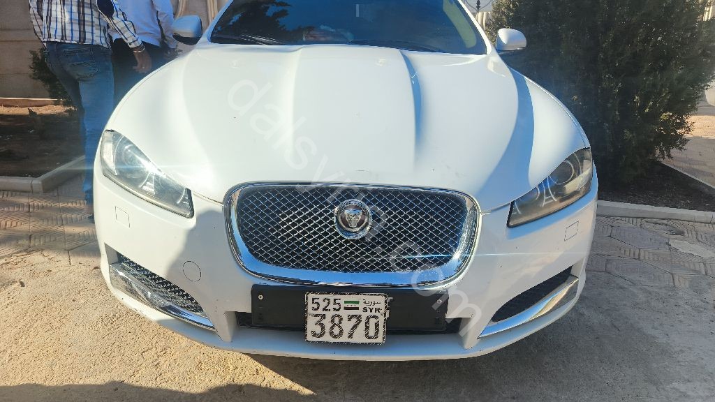للبيع جاكوار XF 2012