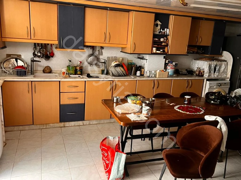 للبيع فيلا في ضاحية الشام