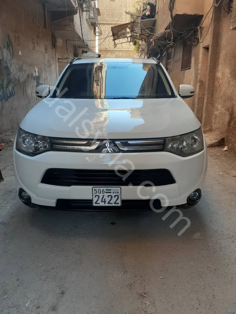 للبيع ميتسوبيشي اوتلاندر 2014