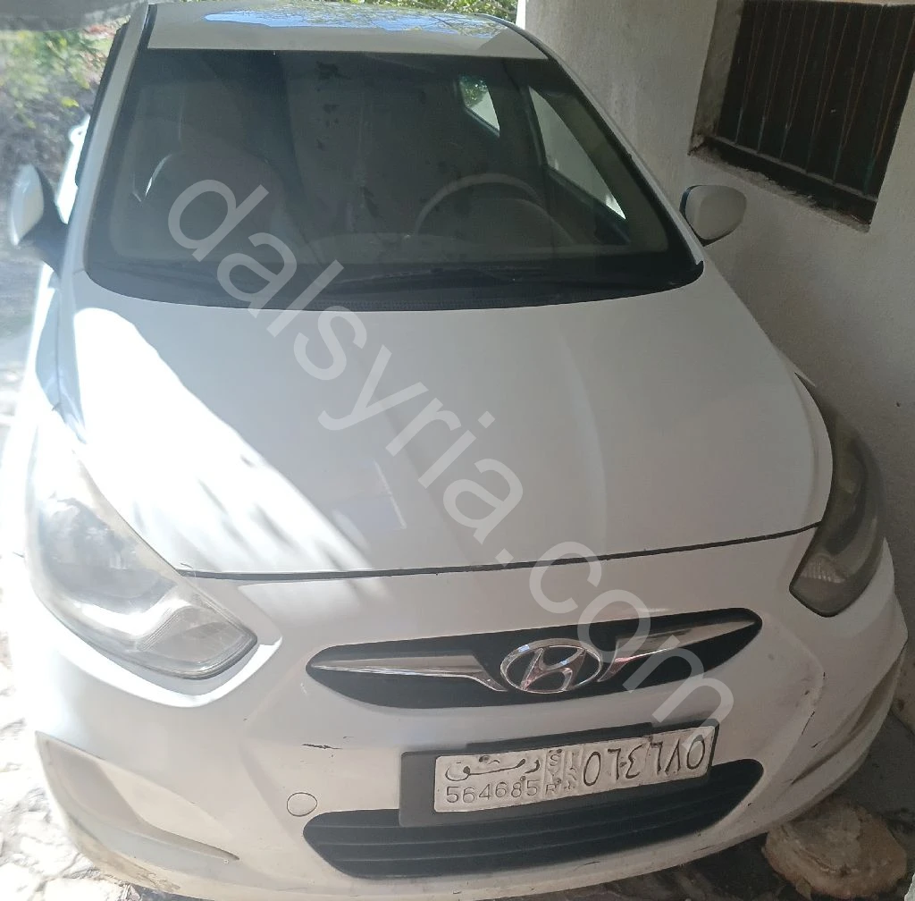 للبيع هيونداي اكسنت 2011