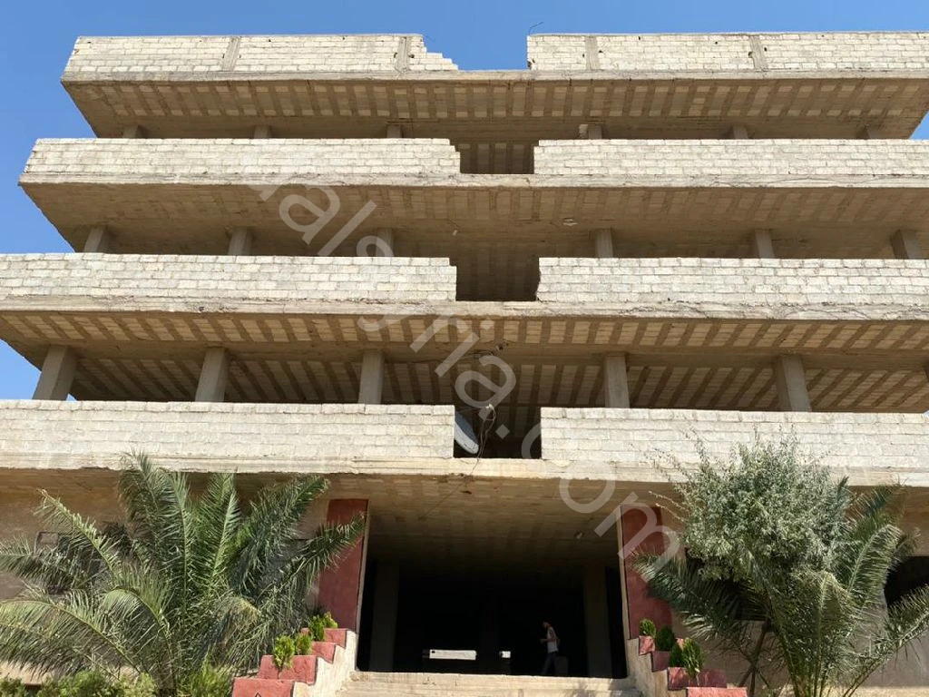  للبيع معمل في المدينة الصناعية بعدرا