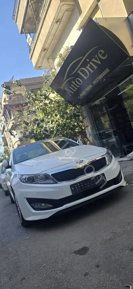للإيجار كيا K5 2012