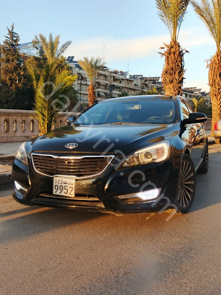 للبيع كيا كادينزا 2010