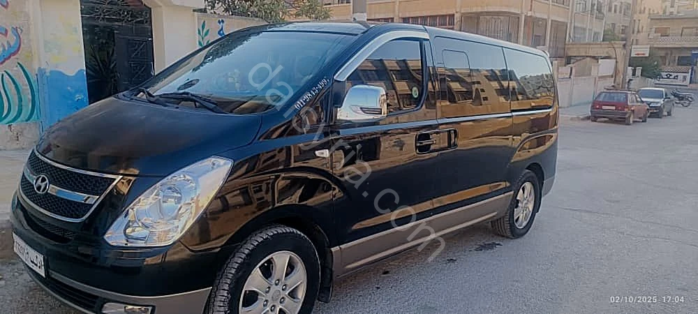 للبيع فان H1 2011