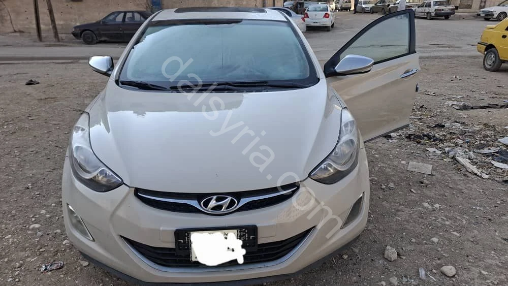 للبيع هيونداي النترا 2013