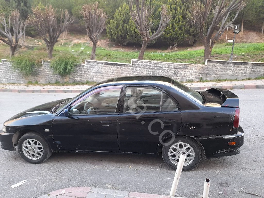 للبيع لانسر ليونسيل 2006