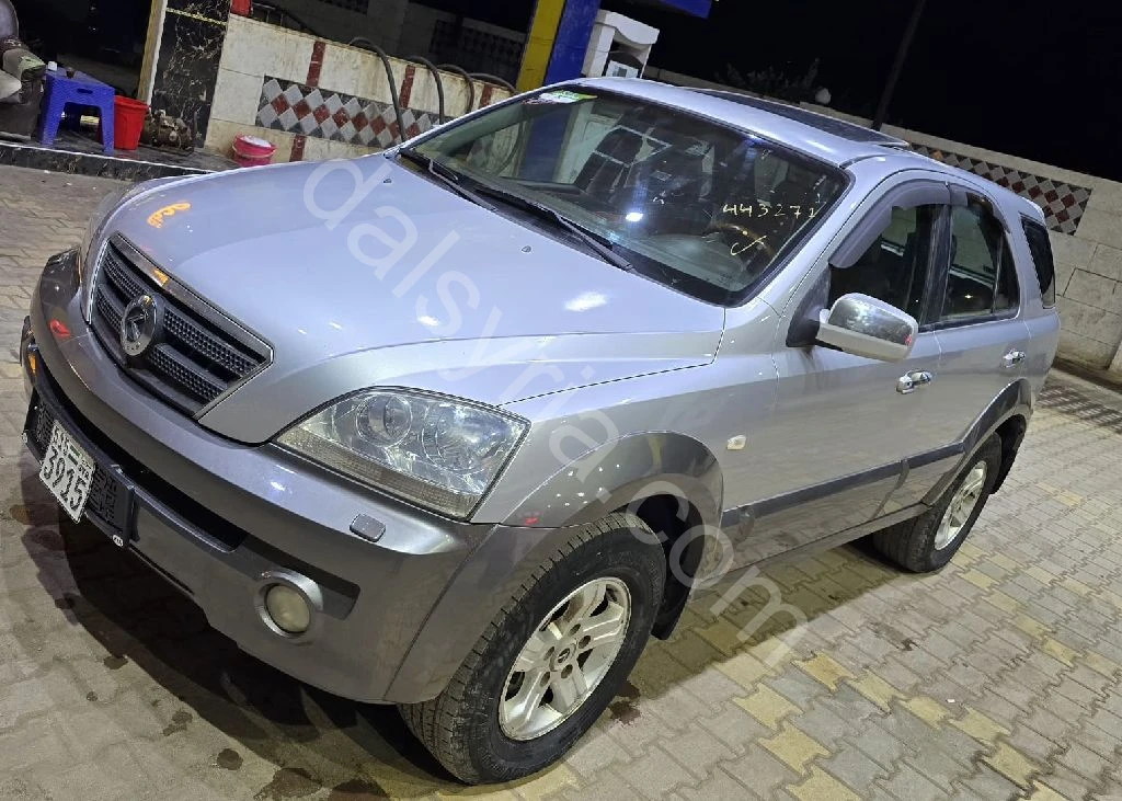 للبيع كيا سورينتو 2005