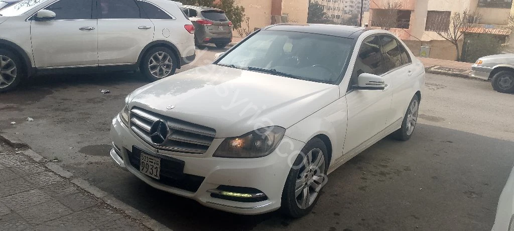 للبيع مرسيدس C200 2013