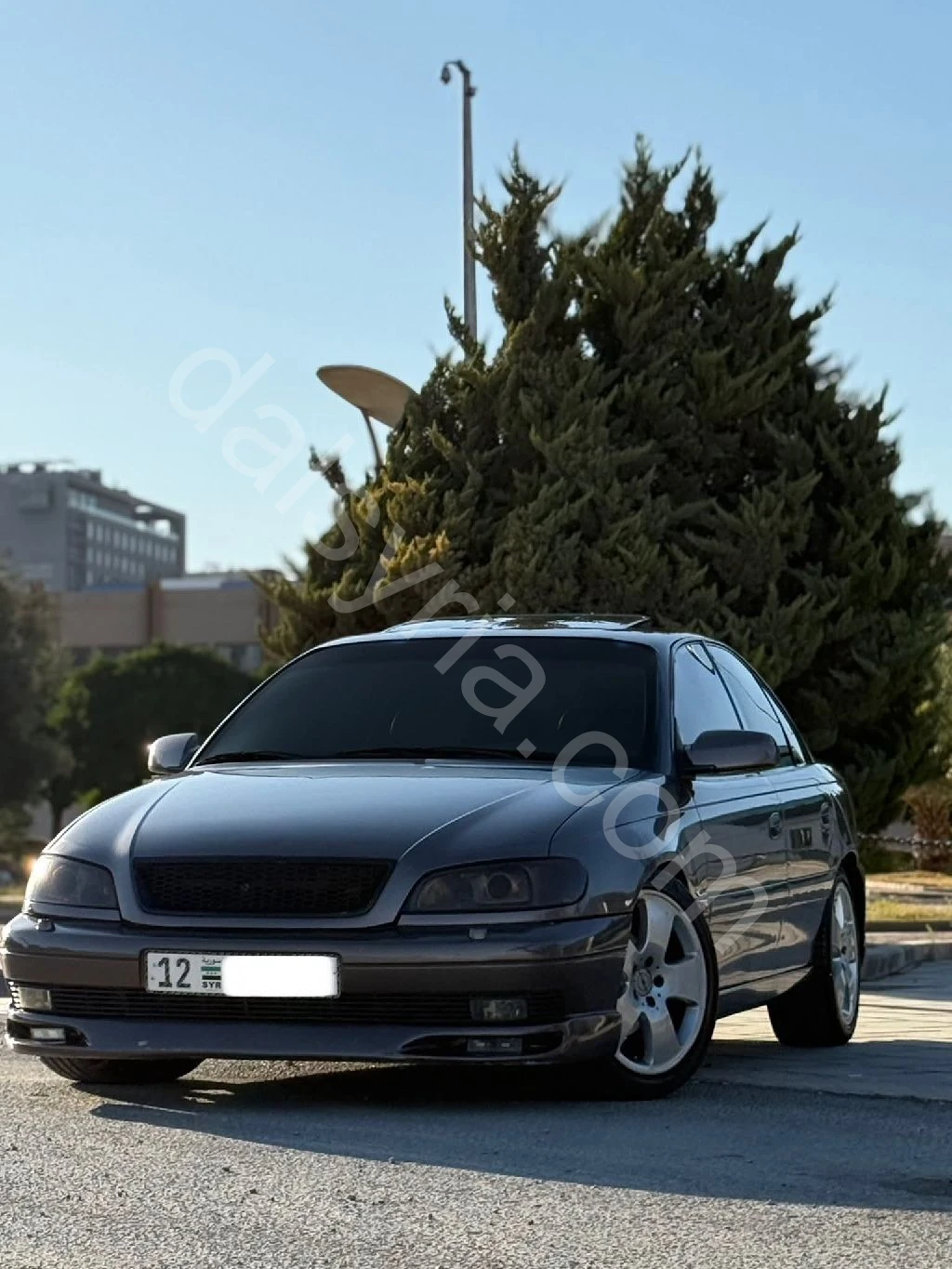 للبيع اوبل اوميغا 2000