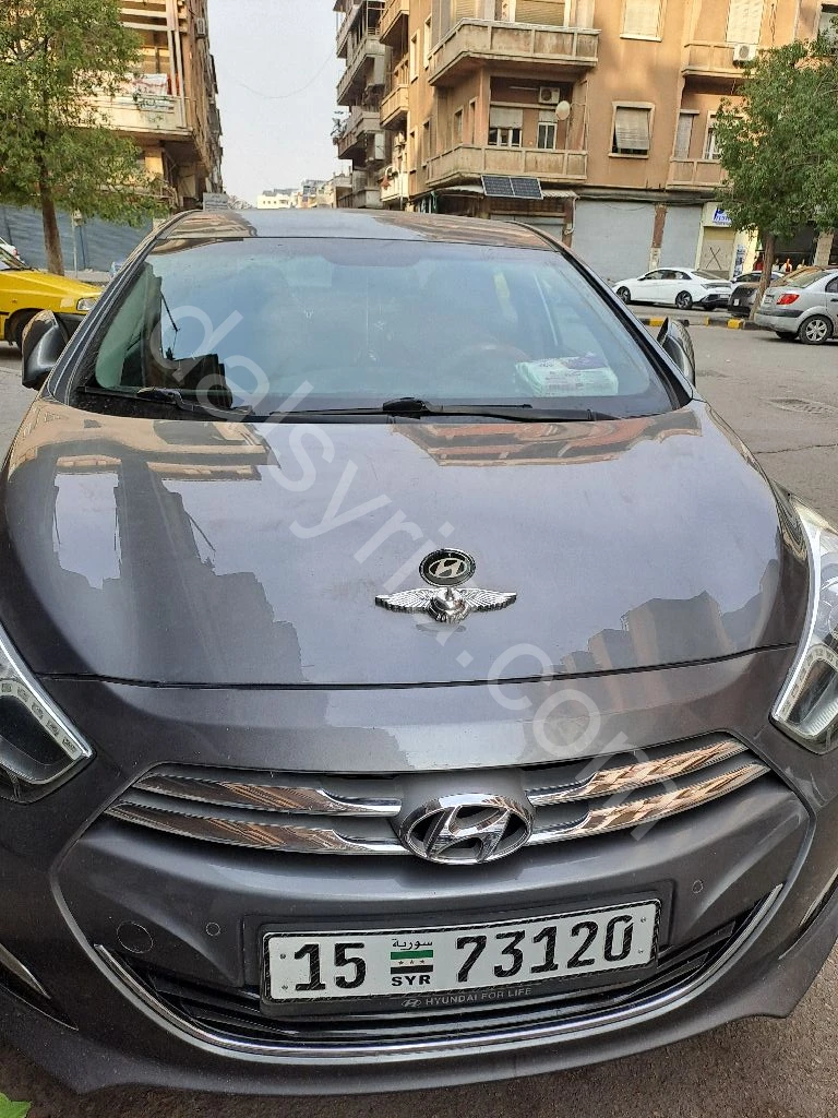 للبيع هيونداي اكسنت 2013