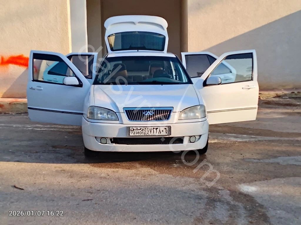 للبيع شيري كوين S25 2008