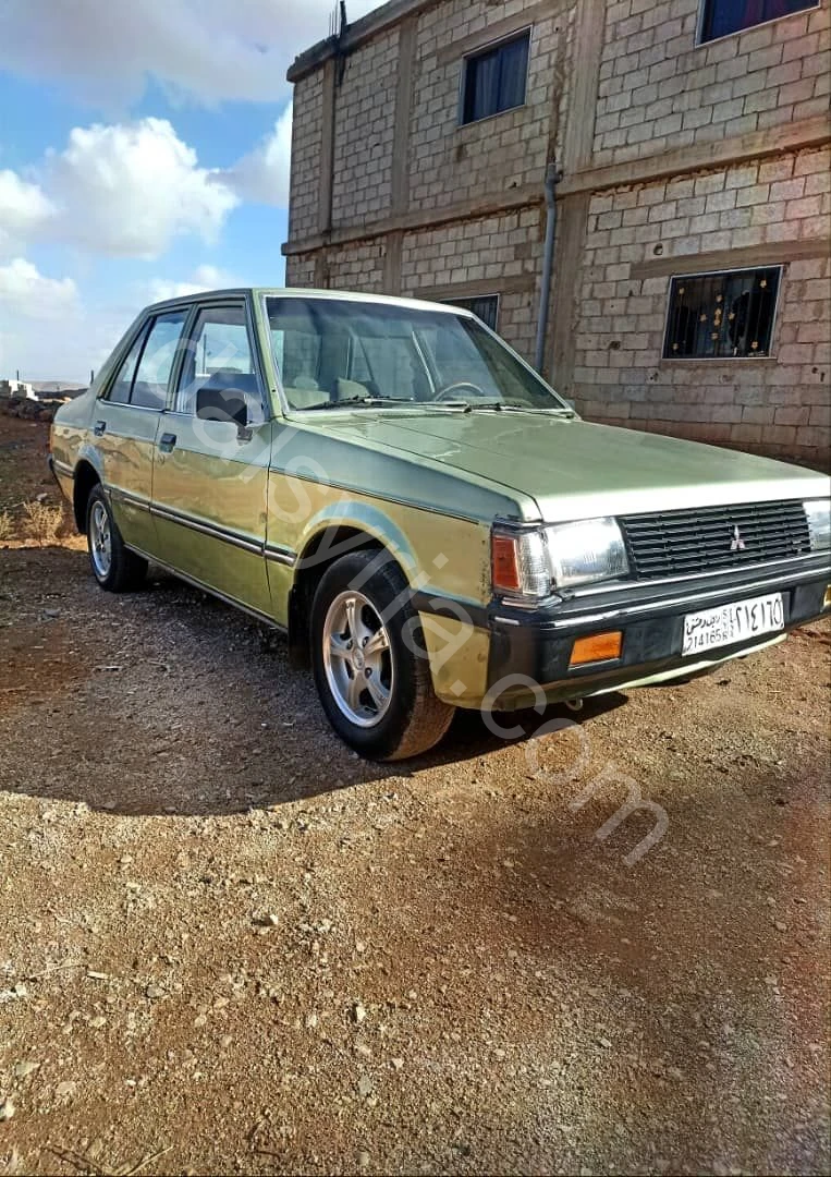 للبيع لانسر 1983