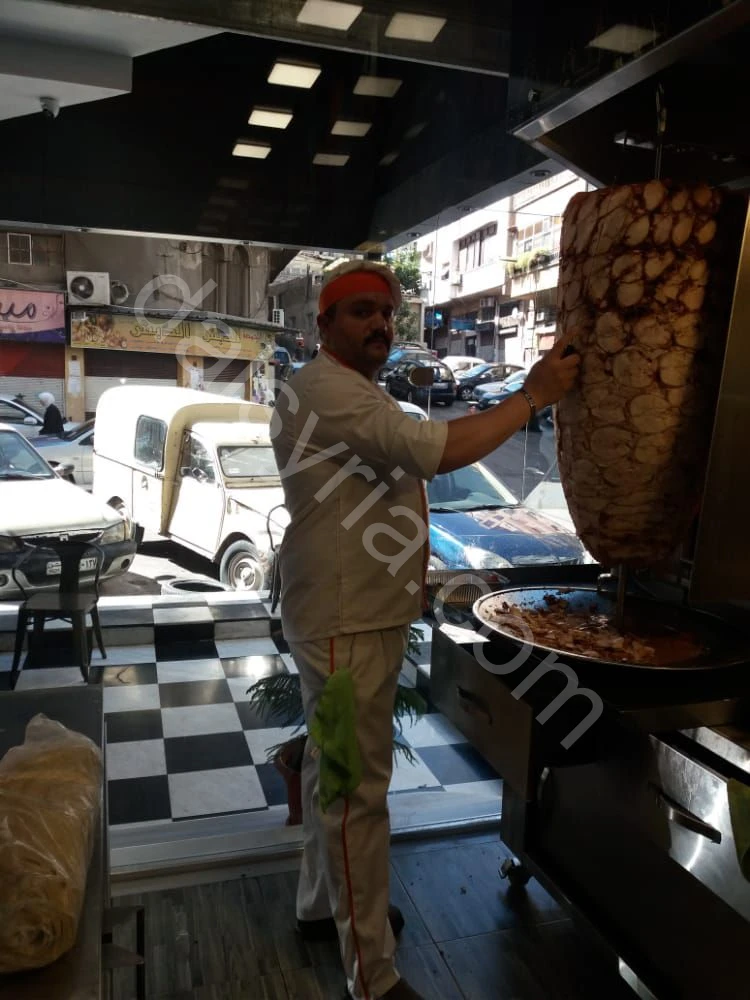 ابحث عن عمل شيف شاورما تتبيل شك قشر شامل 