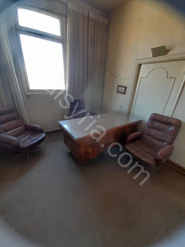 للبيع او للايجار مكتب تجاري 35م في الحريقة