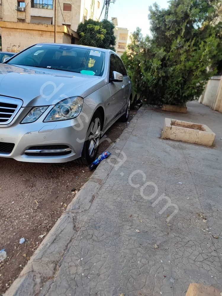 مرسيدس E220 للبيع 2011