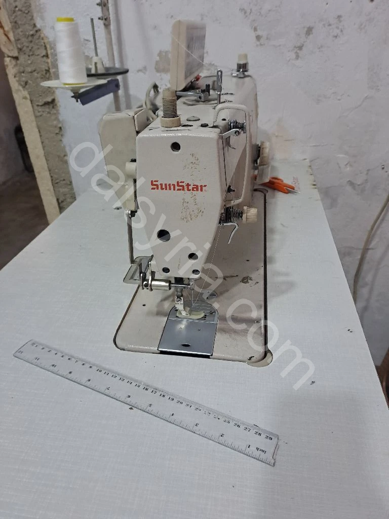 ورشة خياطة جاهزة للعمل واستلام الطلبات