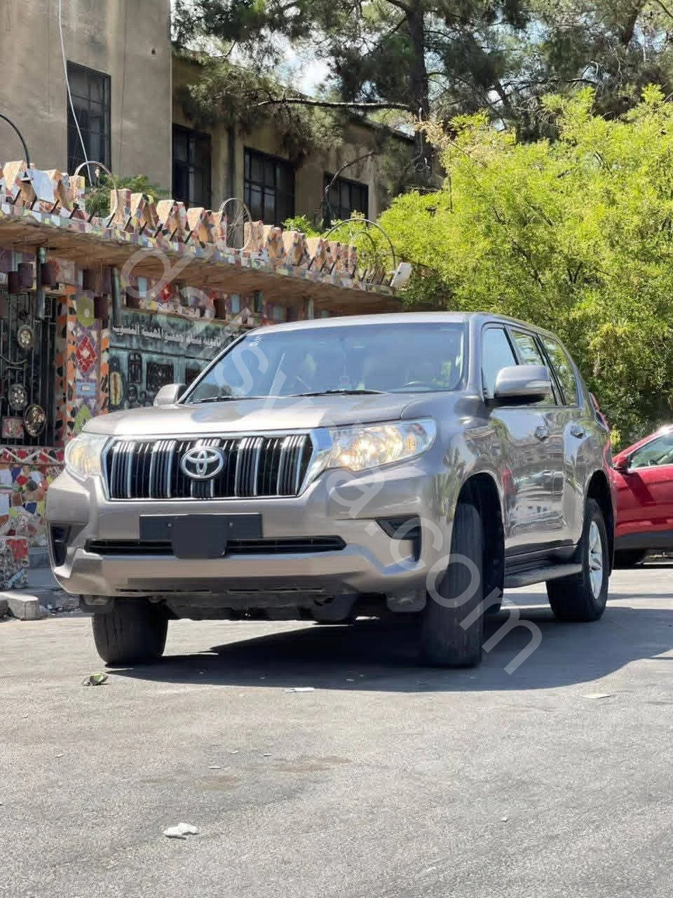 للإيجار تويوتا برادو 2018