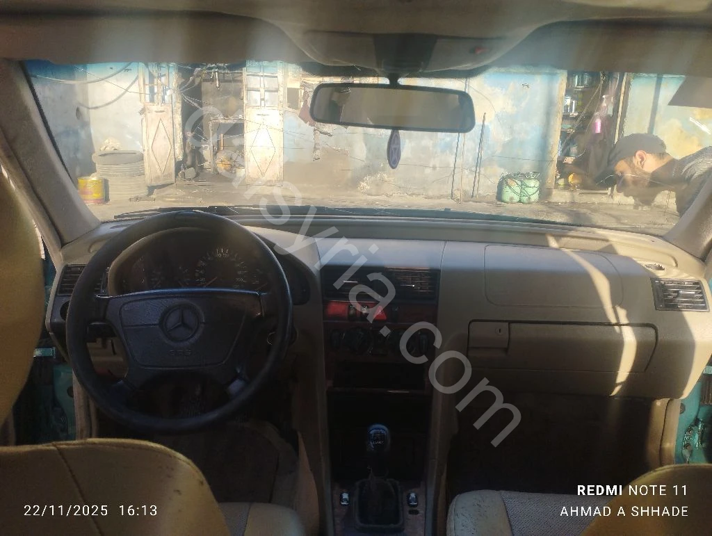 سائق أعمل على جميع أنواع الآليات