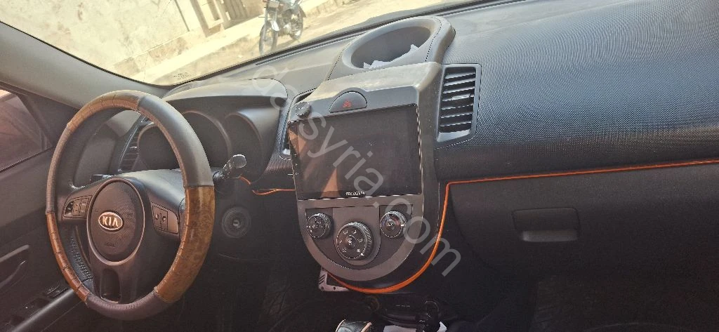 للبيع كيا سول 2010