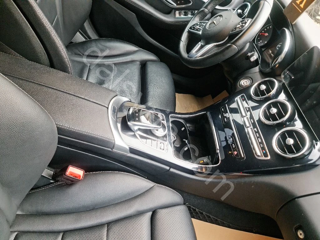 للبيع مرسيدس C200 2020