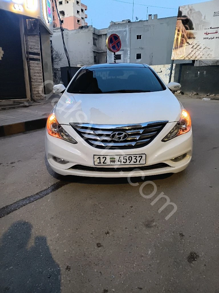 للبيع هيونداي سوناتا 2010