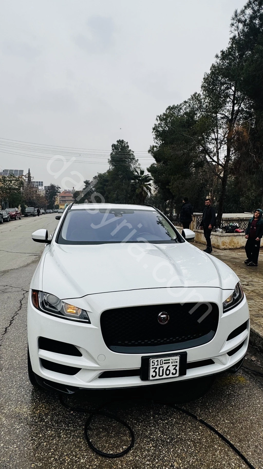 للبيع جاكوار إف-بيس 2017