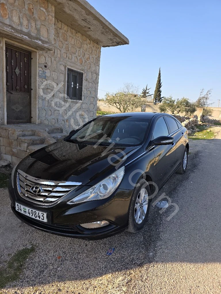 للبيع هيونداي سوناتا 2011