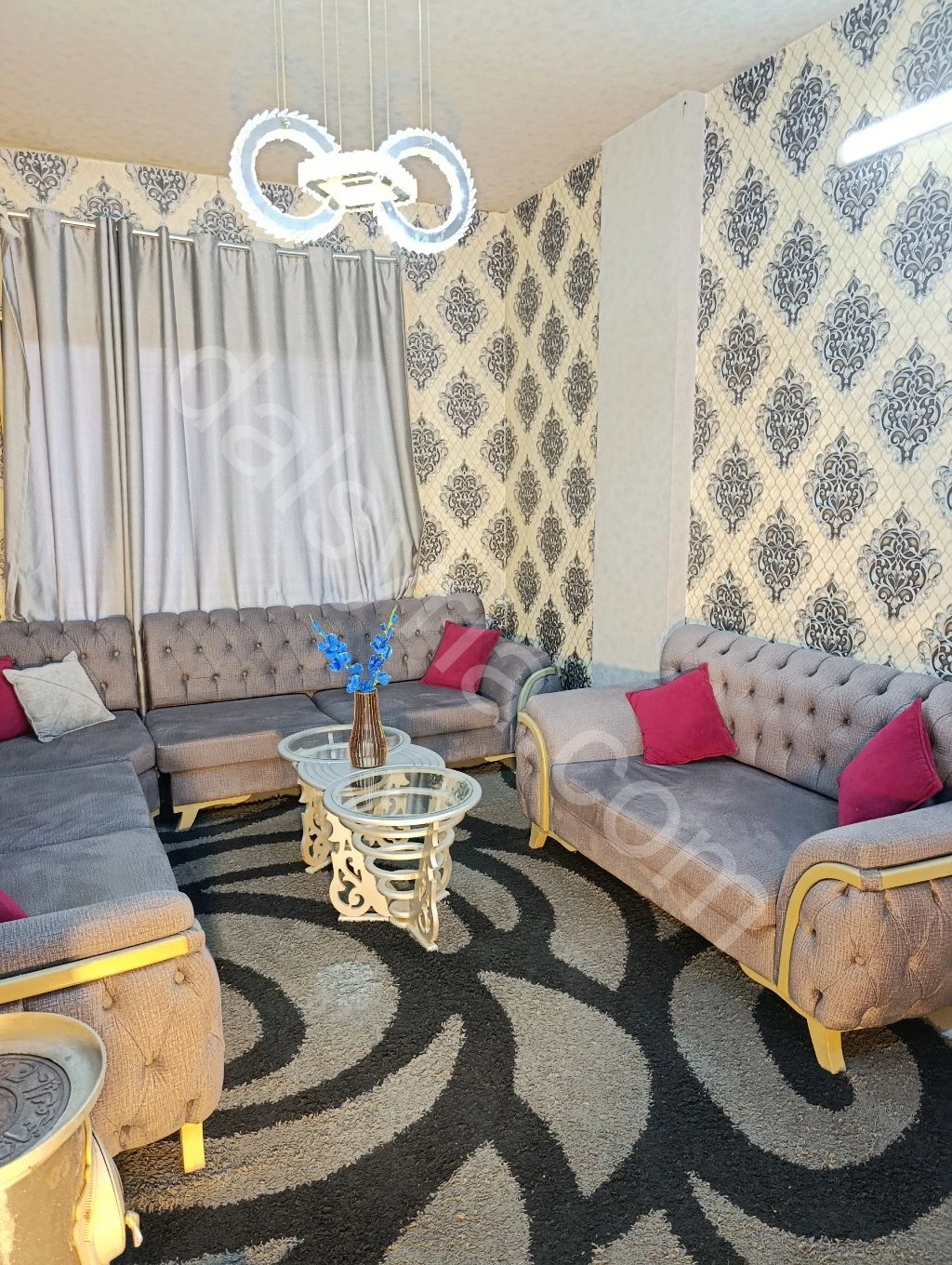 للإيجار شقة فندقية 120م في صحنايا