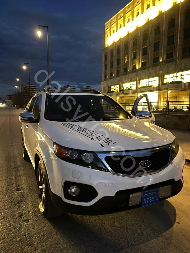 للإيجار كيا سورينتو 2015