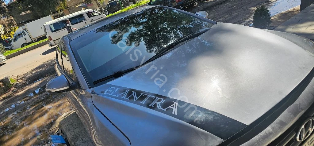 للبيع هيونداي النترا 2018