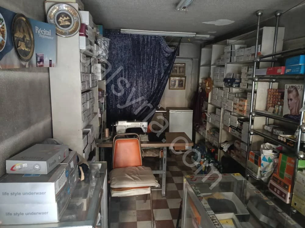 للبيع محل 13م في شارع بغداد