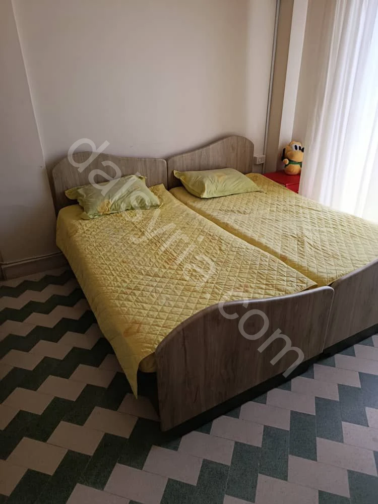 للإيجار اليومي او الشهري شقة 90م في المزرعة